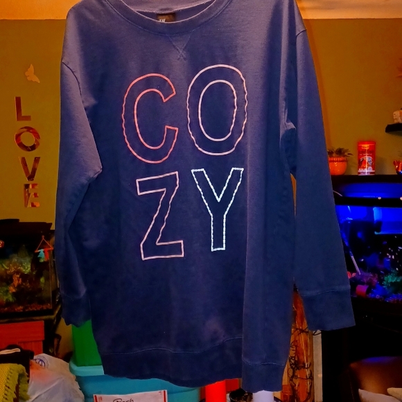 pullover sweat shirt - Picture 1 of 5